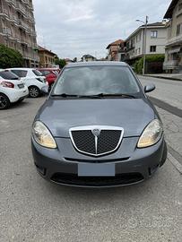Lancia ypsilon 1.3 benzina