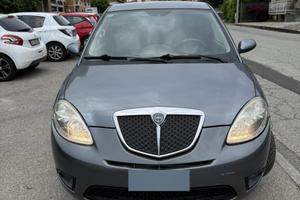 Lancia ypsilon 1.3 benzina