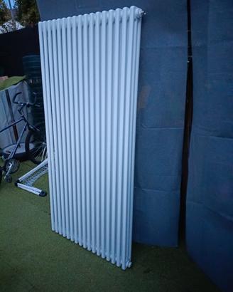 termosifone tubolare acciaio nuovo