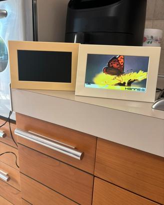 Hanns g Photo frame