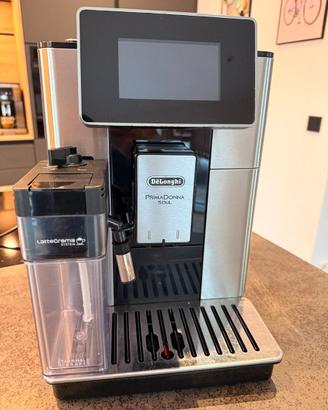 DeLonghi PrimaDonna Soul ECAM610.75.MB 1450 W Macc