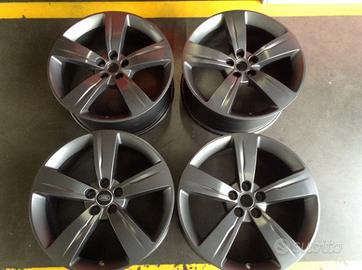 Cerchi in lega 8.5x19 5x108 ET45 ORIGINALI VELAR