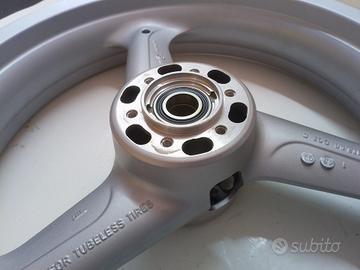 Ducati Monster 600 00 cerchio anteriore 50120191ae