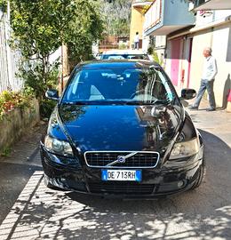 volvo s40 1.6 diesel 20km con un litro