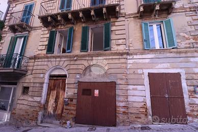 3 LOCALI A GIULIANOVA