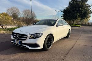 MERCEDES KLASSE-E  200 - 5 PORTE
