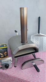 Forno Ooni Karu 12 con bruciatore e pala