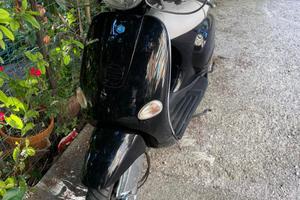 Piaggio Vespa 125 ET4 - 1998