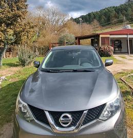 Nissan Qashqai J10 grigia