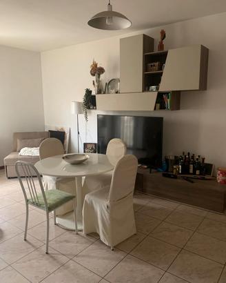 Bilocale  zona macchia gialla