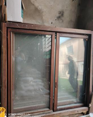 finestre in legno doppio vetro 