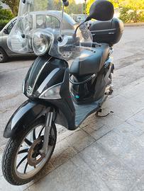 Beverly 50 4T