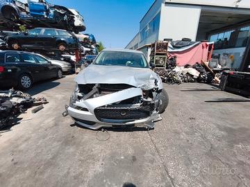 RICAMBI PER JAGUAR F-PACE (X761)