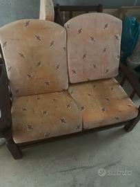 Divanetto 2 posti, 2 poltroncine 1 posto