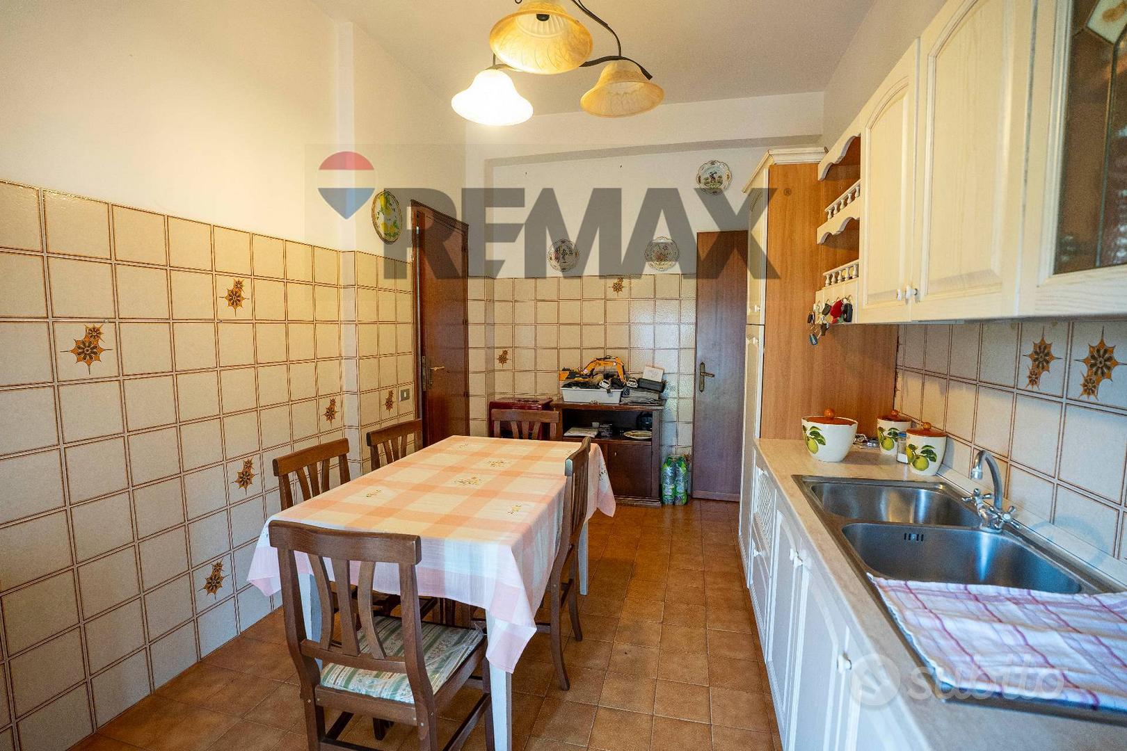 Appartamento - San Giovanni la Punta - Vista 2