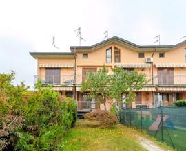 Villa a Schiera a Fontevivo Via Musini 4 locali