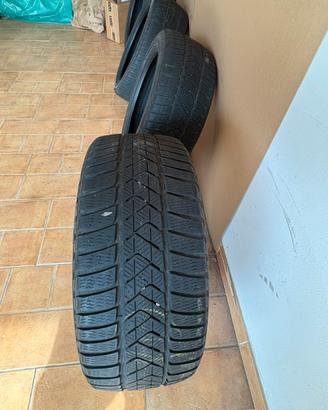Gomme invernali 225/45/17