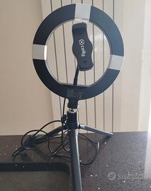 Ring Light Celly 26cm con Treppiede e Supporto Sma