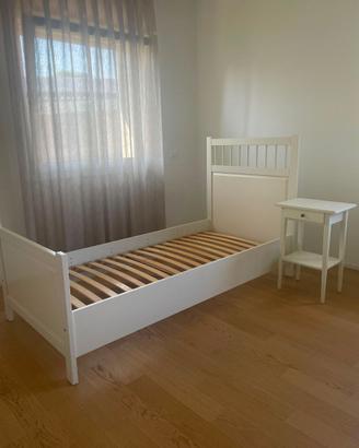 LETTO SINGOLO COMPLETO E COMODINO IKEA HEMNES