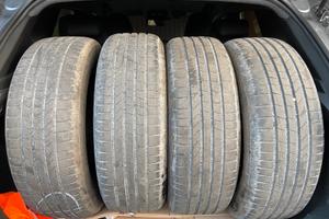 Pneumatici 215 65 r17