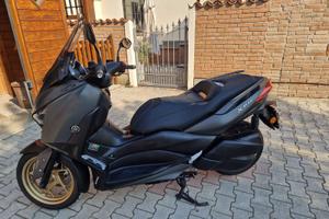 Yamaha Xmax  300
