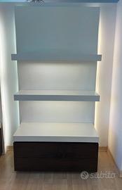 Espositore da parete, neon mensole e cassetto