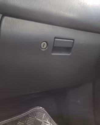 Cassetto portaoggetti MITSUBISHI L200 del 2000