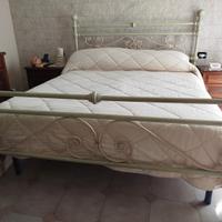 letto matrimoniale ferro battuto 