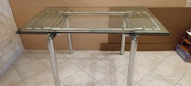 tavolo allungabile in vetro 