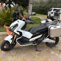 Honda x-adv 750 2018 travel edition