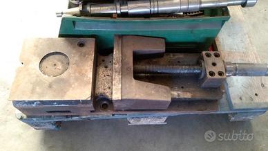 Morsa per trapano fresa o centro di lavoro cnc