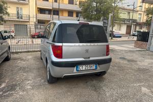 Peugeot 1007
