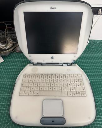 Apple iBook G3 Clamshell - Graphite - VIntage