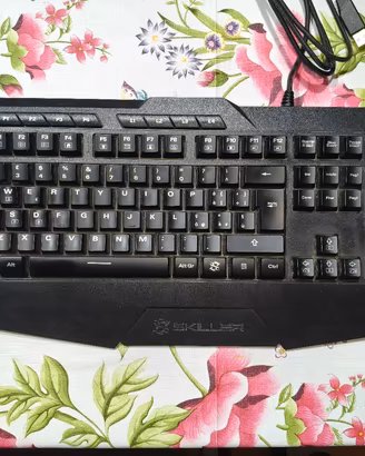 Tastiera da gaming Skiller Sharkoon