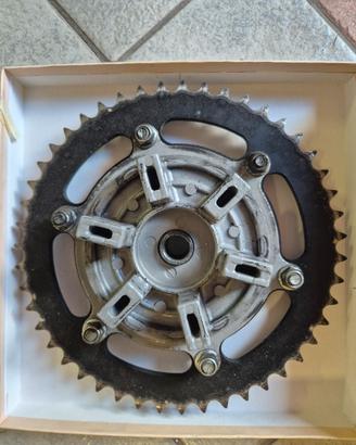 Corona posteriore con mozzo Aprilia Pegaso 650