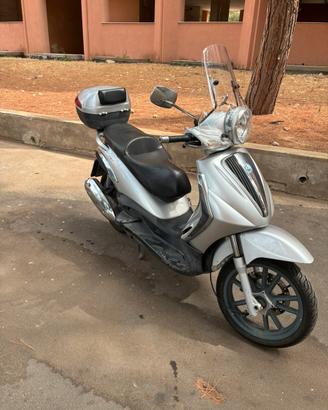 Piaggio Beverly 250cc – Anno 2008