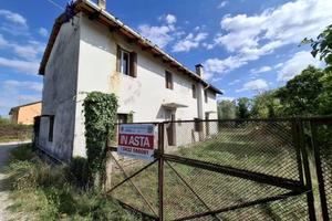 Immobile in asta di 217 m² con 3 locali a Pozzuolo