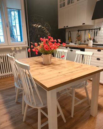 Tavolo cucina + sedie