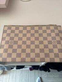 Pochette louis vuitton