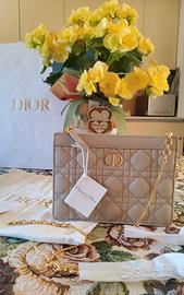 Dior® - Pochette Christian Dior "Caro" con catena