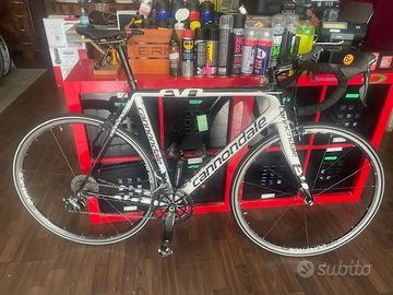 Bici da corsa cannondale supersix evo hm taglia 56