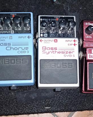 pedali boss X4 +1 x digitech tutti vintage 