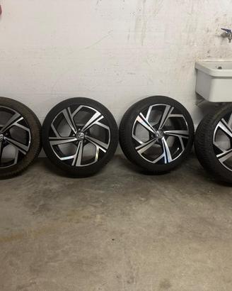 Cerchi 18 Mak 225 40 18