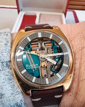 bulova aqurtron spaceview  214 cassa placcata oro