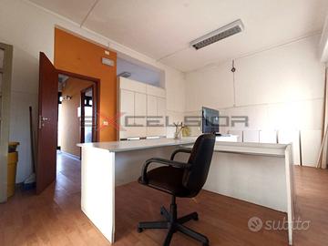 PORTO VIRO - NEGOZIO CON ANNESSO APPARTAMENTO