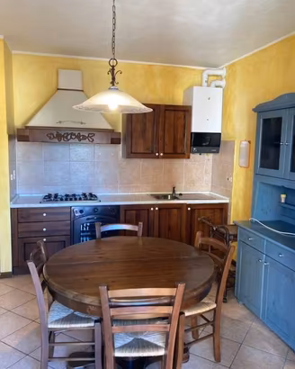 Appartamento di 120 m² con 5 locali a Roburent