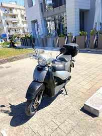 Scarabeo 125cc 2001