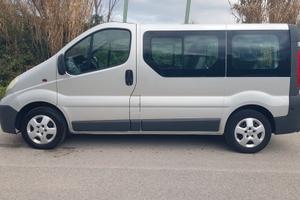 Opel Vivaro 9 posti