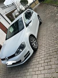 Volkswagen golf 2.0 TDI DSG HIGHLINE