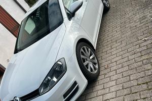 Volkswagen golf 2.0 TDI DSG HIGHLINE